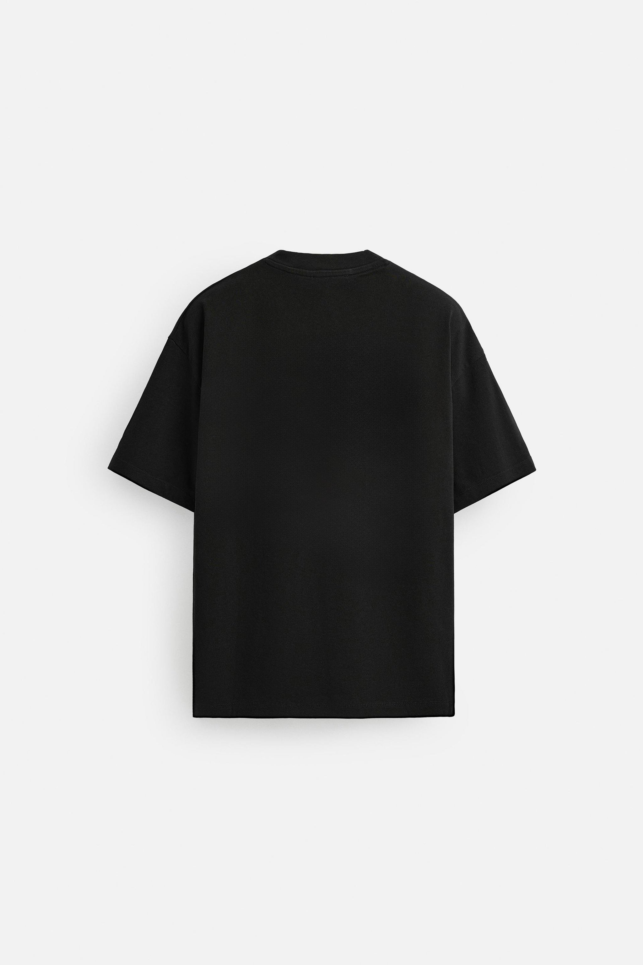 BADDIE OVERSIZED TSHIRT