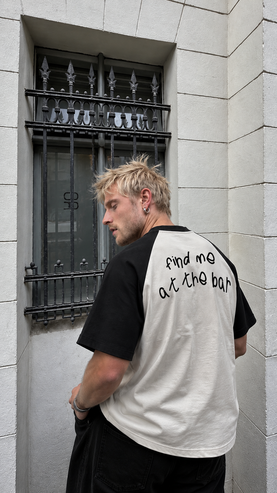 AT THE BAR RAGLAN OVERSIZED TSHIRT