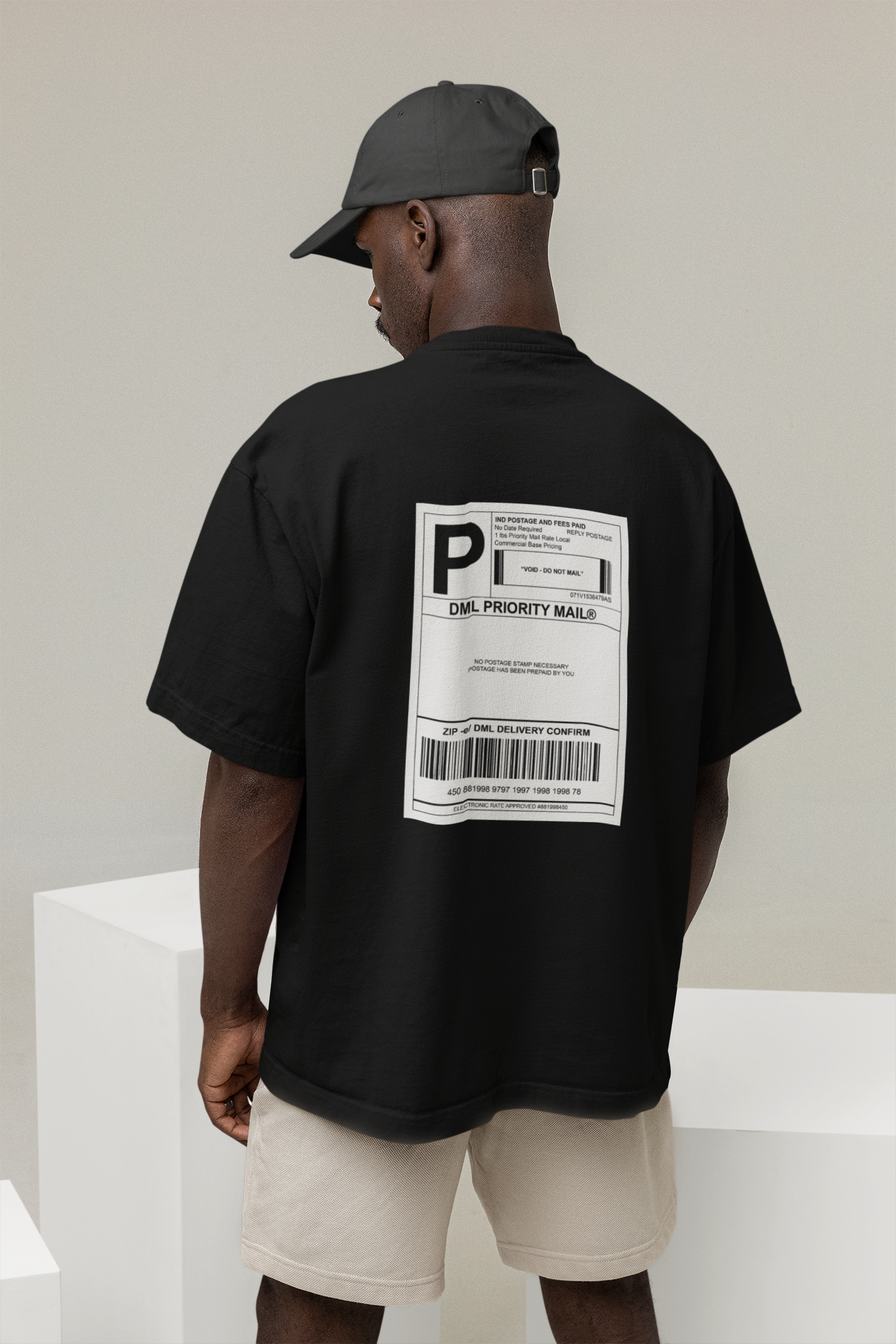 PRIORITY MAIL BLACK OVERSIZE T-SHIRT