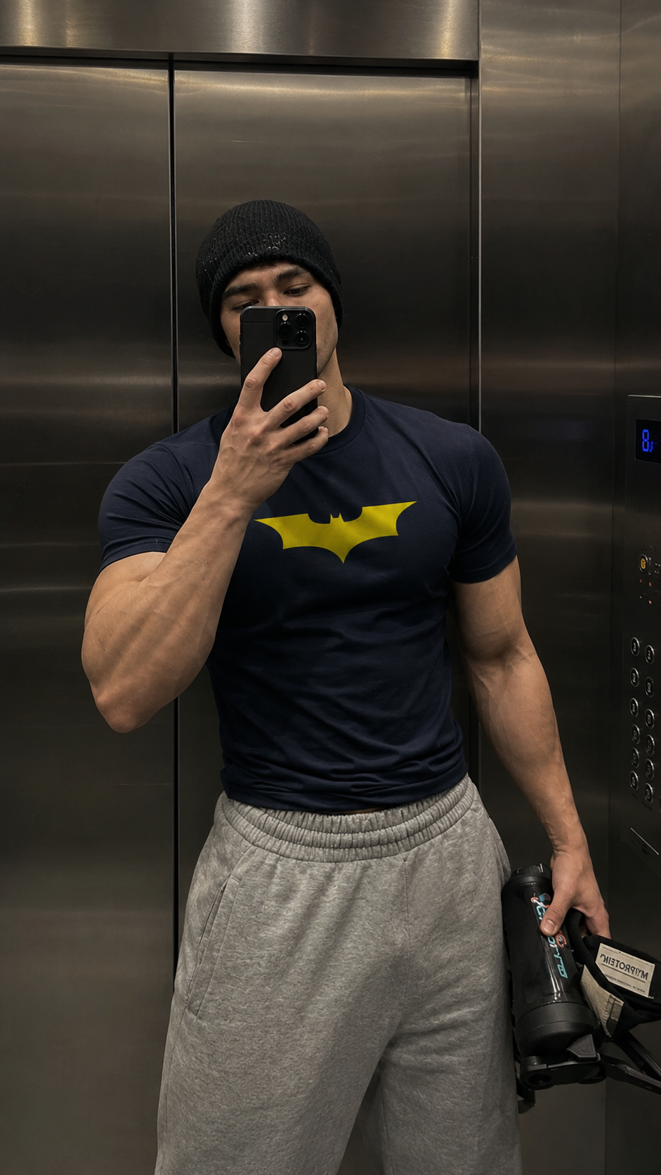 BATMAN UNISEX STRETCH NAVY TSHIRT