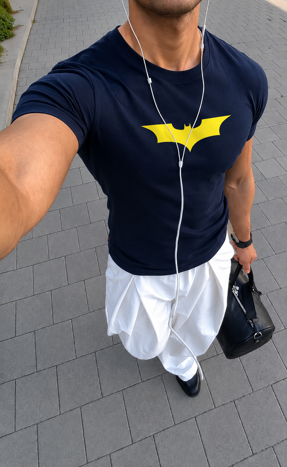 BATMAN UNISEX STRETCH NAVY TSHIRT