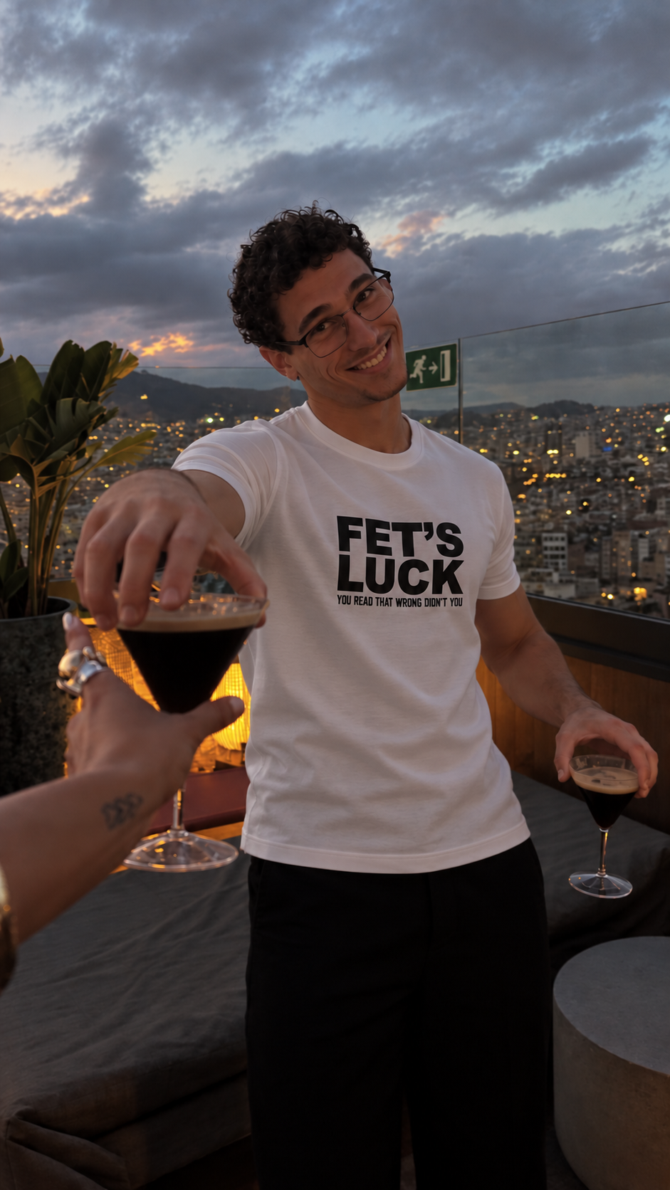 FET'S LUCK WHITE STRETCH SLIMFIT TSHIRT