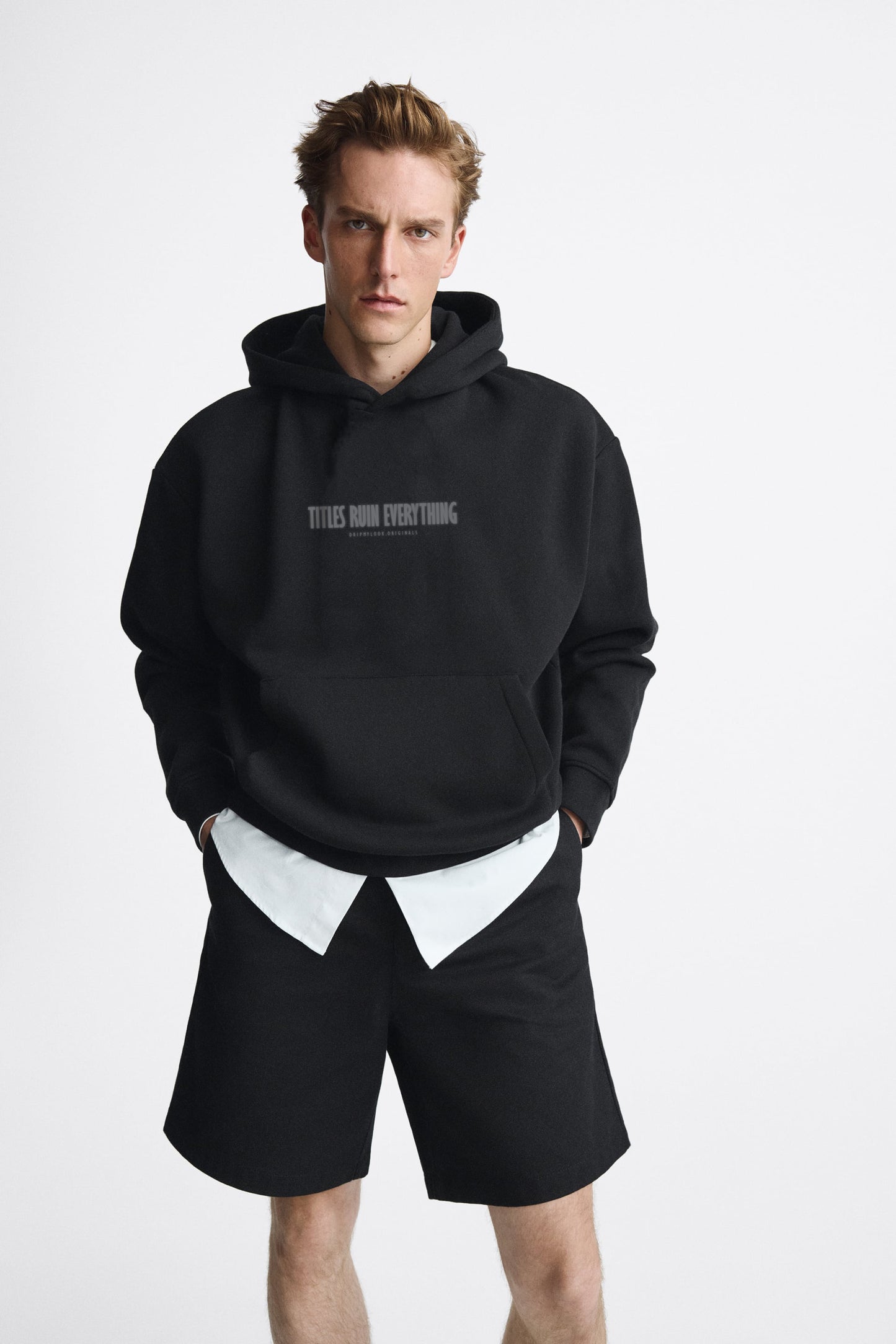 TITLES RUIN OVERSIZED FIT HOODIE - BLACK