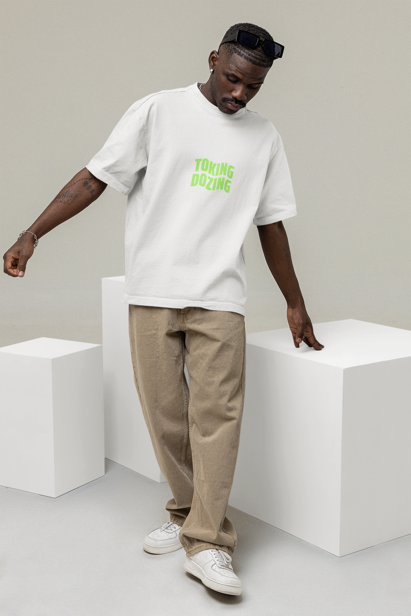 TOKING DOZING OVERSIZE T-SHIRT