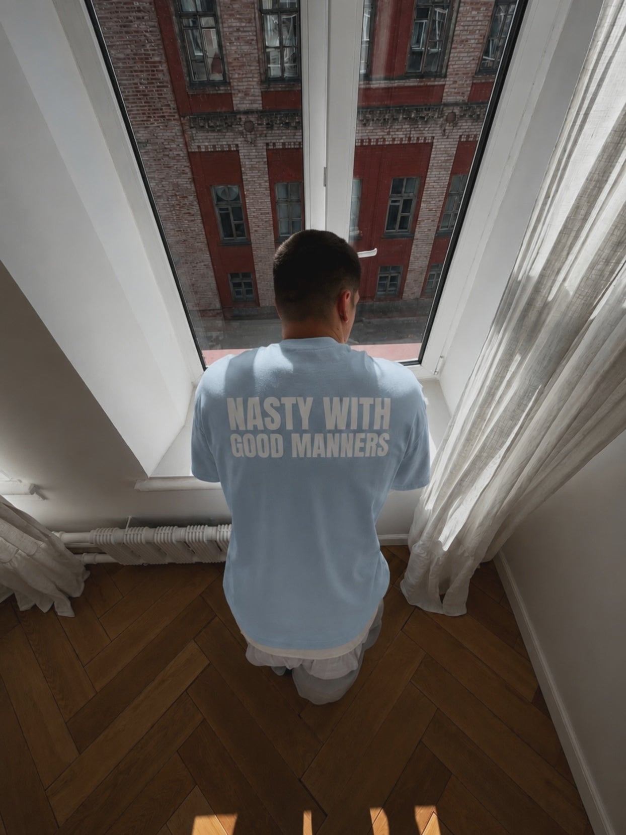 GOOD MANNERS OVERSIZED TSHIRT