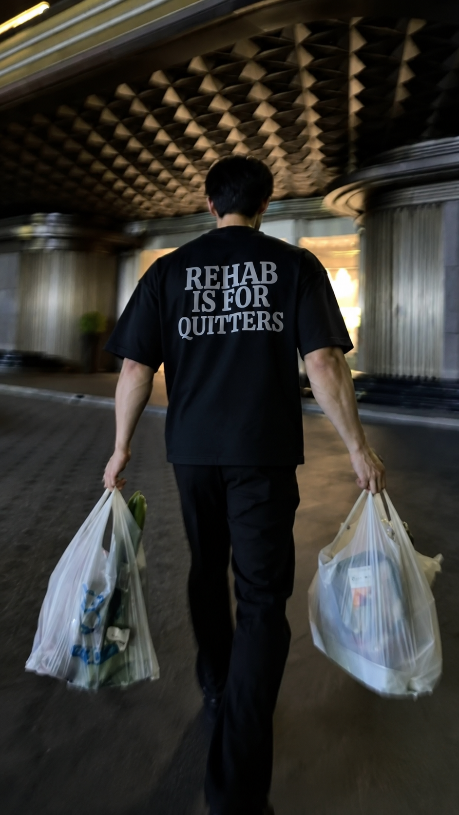 REHAB OVERSIZED TSHIRT