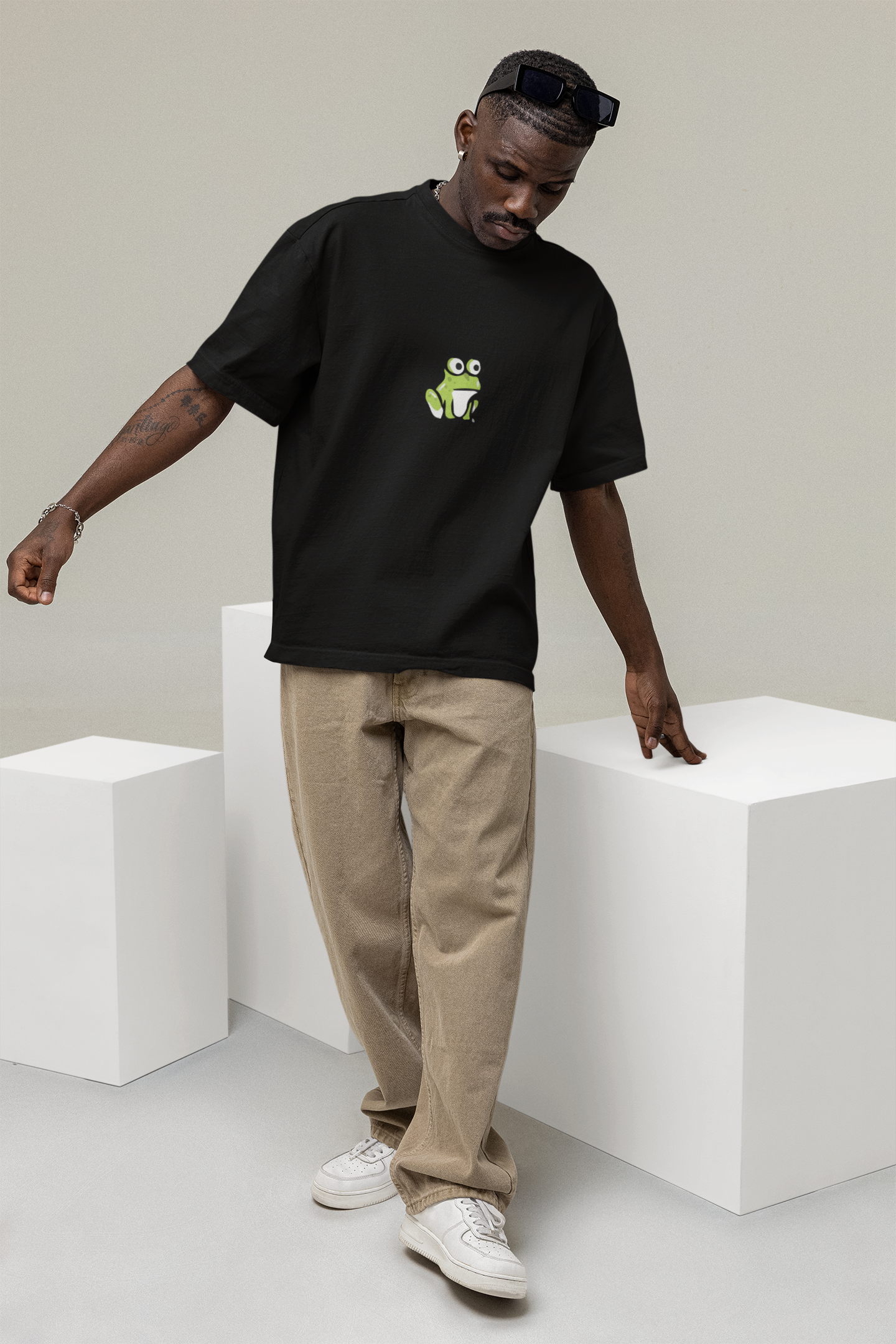 COMIC FROG BLACK OVERSIZE T-SHIRT