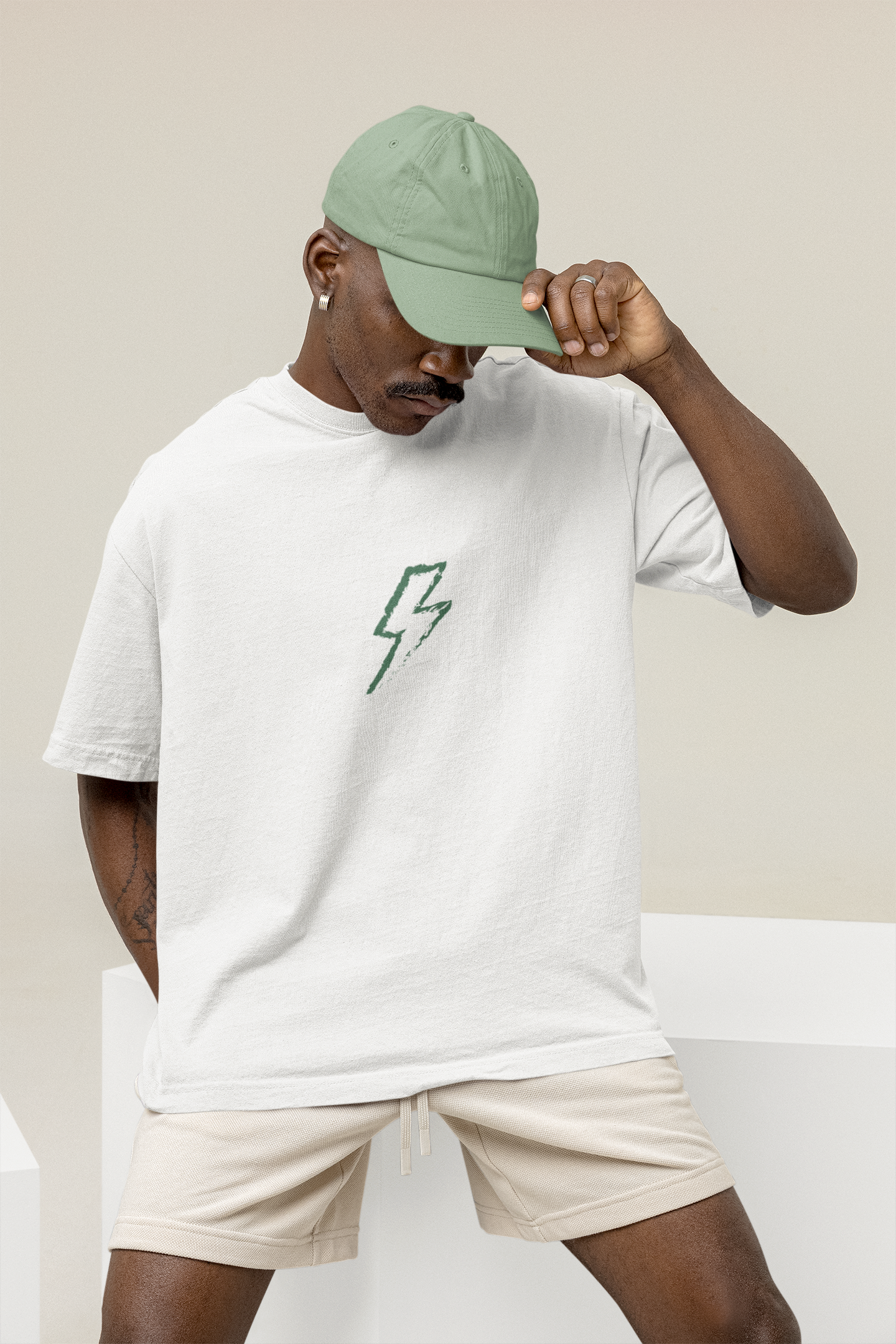 CHARACTER ENERGY OVERSIZE T-SHIRT